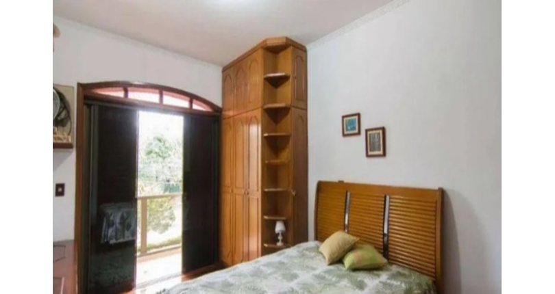 Lindo Sobrado à venda no Bairro do City América na Avenida Cardeal Motta,