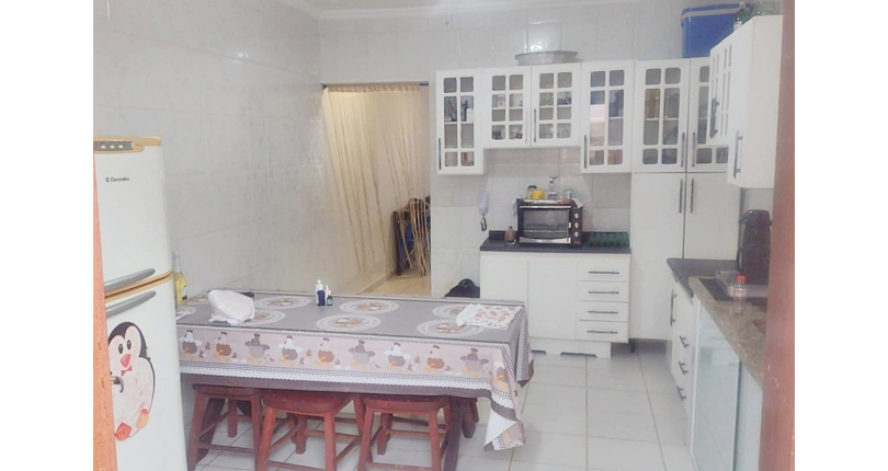 Sobrado à venda em Mongaguá no Bairro da Vila Vera Cruz na Avenida Governador Mario Covas Junior,