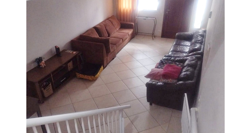 Sobrado à venda em Mongaguá no Bairro da Vila Vera Cruz na Avenida Governador Mario Covas Junior,