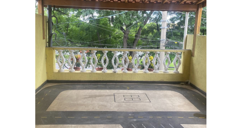 Belo Sobrado à venda no Bairro do Parque São Domingos na Rua Inácio Luís da Costa