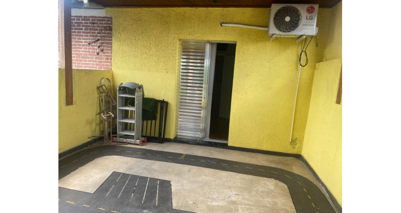 Belo Sobrado à venda no Bairro do Parque São Domingos na Rua Inácio Luís da Costa