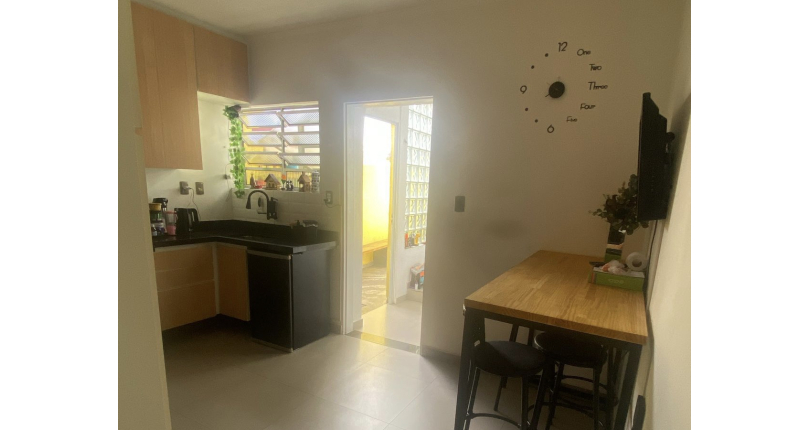 Belo Sobrado à venda no Bairro do Parque São Domingos na Rua Inácio Luís da Costa