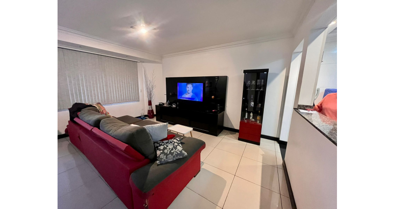 Lindo Sobrado à venda no Parque Anhanguera (São Domingos)