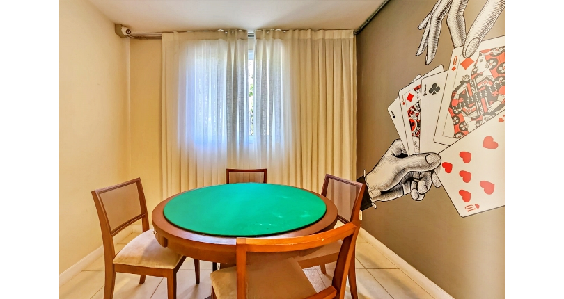  Apartamento à venda no Bairro do Jardim Íris na Avenida Raimundo Pereira de Magalhães 2616