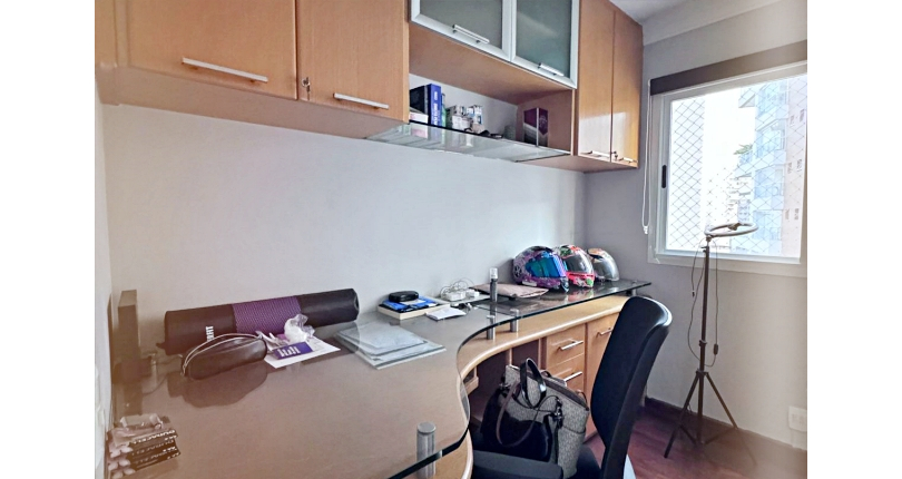 Apartamento à venda no Bairro do Alto da Lapa na Rua Jorge Americano 195