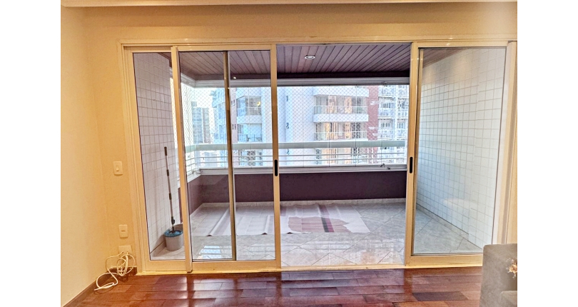 Apartamento à venda no Bairro do Alto da Lapa na Rua Jorge Americano 195