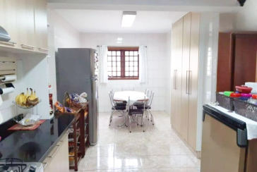 Sobrado à venda no Bairro da Cidade D'Abril na Rua Dianora