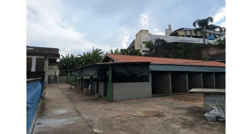 Galpão à venda em Osasco no Bairro dos Remédios na Rua Santa Erotildes,