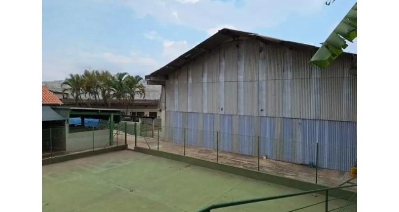Galpão à venda em Osasco no Bairro dos Remédios na Rua Santa Erotildes,