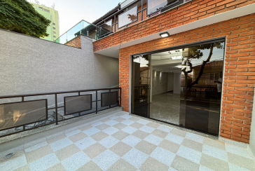 Belo Sobrado à venda no Bairro da Vila Albertina na Rua Antônio Pires