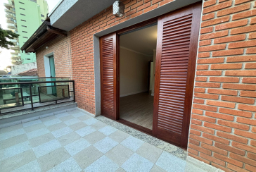 Belo Sobrado à venda no Bairro da Vila Albertina na Rua Antônio Pires