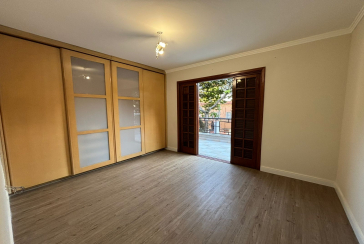 Belo Sobrado à venda no Bairro da Vila Albertina na Rua Antônio Pires