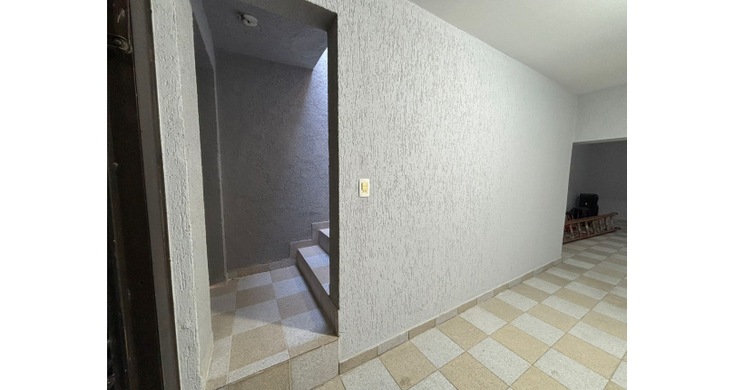 Belo Sobrado à venda no Bairro da Vila Albertina na Rua Antônio Pires