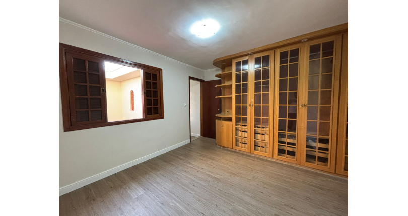 Belo Sobrado à venda no Bairro da Vila Albertina na Rua Antônio Pires