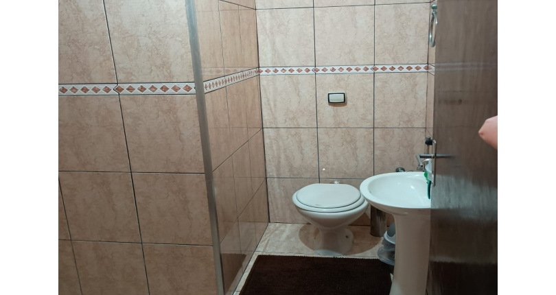 Bom Sobrado à venda no Bairro da Vila Nova Parada na Rua Ângelo Gayoto