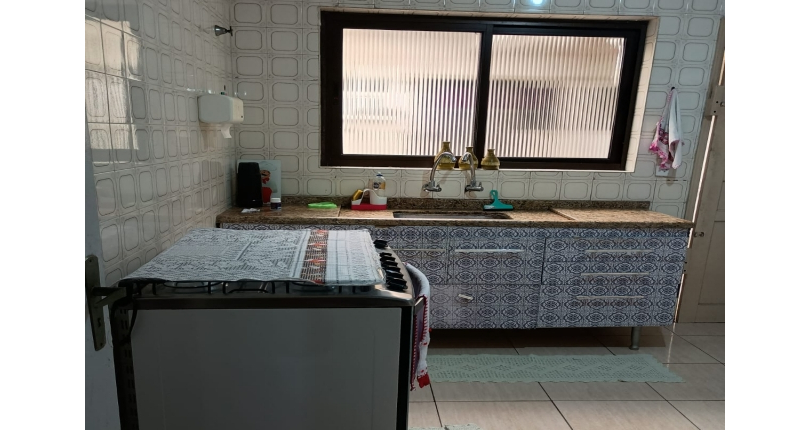 Bom Sobrado à venda no Bairro da Vila Nova Parada na Rua Ângelo Gayoto