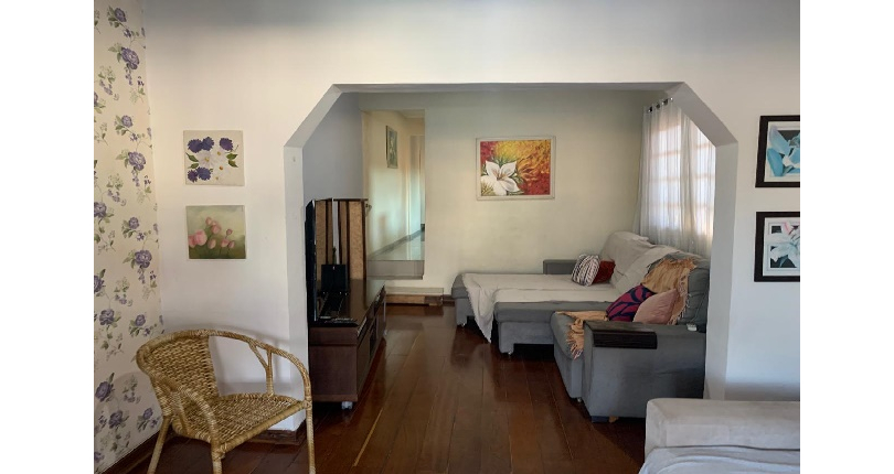 Casa à venda no Bairro do Jardim Santo Elias na Rua Sandoval Ferreira Cabral