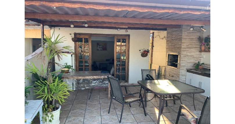 Casa à venda no Bairro do Jardim Santo Elias na Rua Sandoval Ferreira Cabral