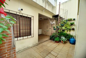Sobrado à venda no Bairro do Conjunto Residencial Vista Verde na Rua Doutor Fernando de Oliveira Simões,