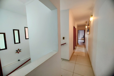 Sobrado à venda no Bairro do Conjunto Residencial Vista Verde na Rua Doutor Fernando de Oliveira Simões,