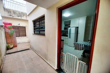 Sobrado à venda no Bairro do Conjunto Residencial Vista Verde na Rua Doutor Fernando de Oliveira Simões,