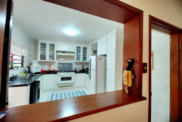 Sobrado à venda no Bairro do Conjunto Residencial Vista Verde na Rua Doutor Fernando de Oliveira Simões,