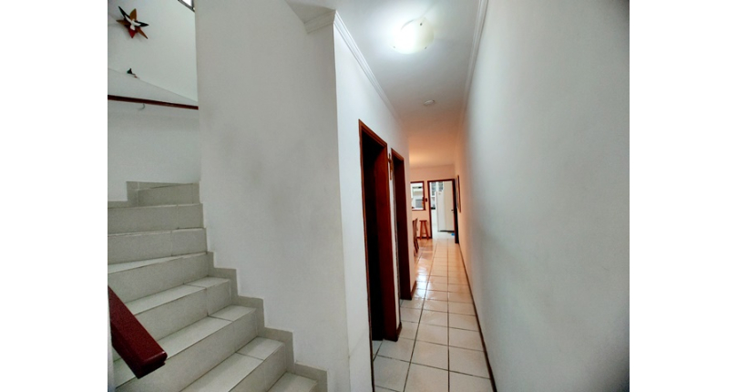 Sobrado à venda no Bairro do Conjunto Residencial Vista Verde na Rua Doutor Fernando de Oliveira Simões,