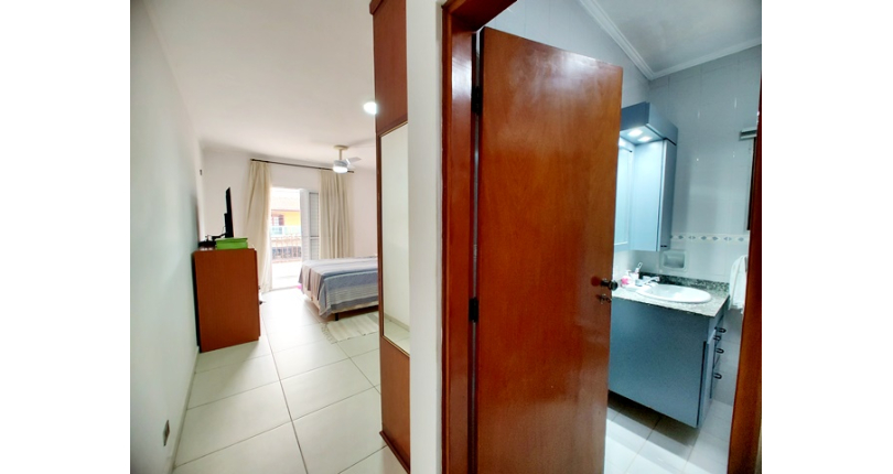 Sobrado à venda no Bairro do Conjunto Residencial Vista Verde na Rua Doutor Fernando de Oliveira Simões,