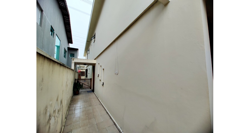 Sobrado à venda no Bairro do Conjunto Residencial Vista Verde na Rua Doutor Fernando de Oliveira Simões,