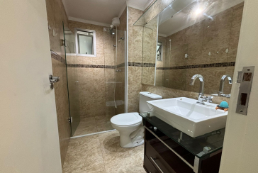 Belíssimo Apartamento à venda no Bairro do Parque São Domingos na Avenida do Anastácio 2409