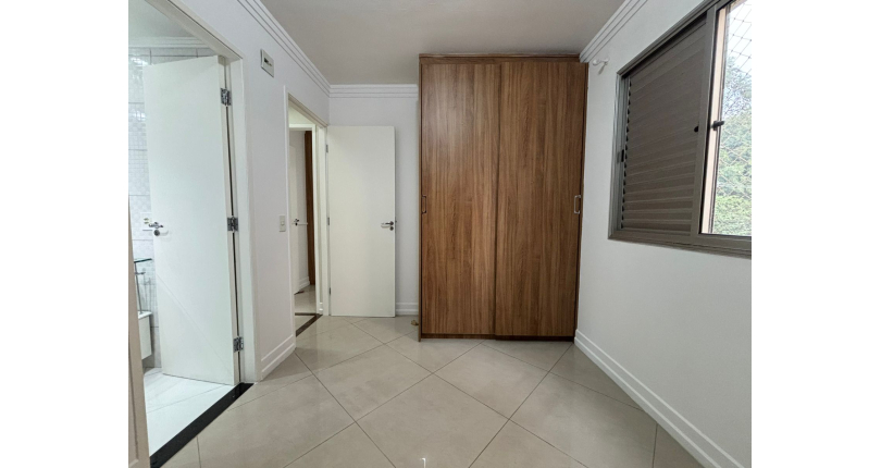 Belíssimo Apartamento à venda no Bairro do Parque São Domingos na Avenida do Anastácio 2409