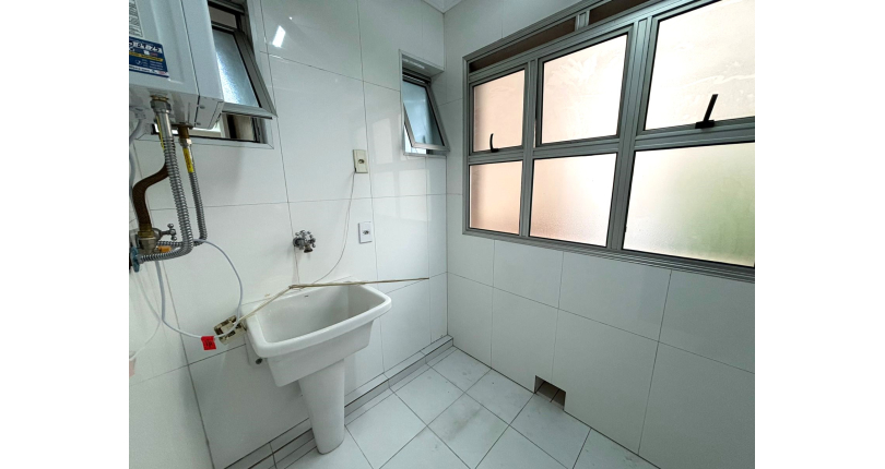 Belíssimo Apartamento à venda no Bairro do Parque São Domingos na Avenida do Anastácio 2409