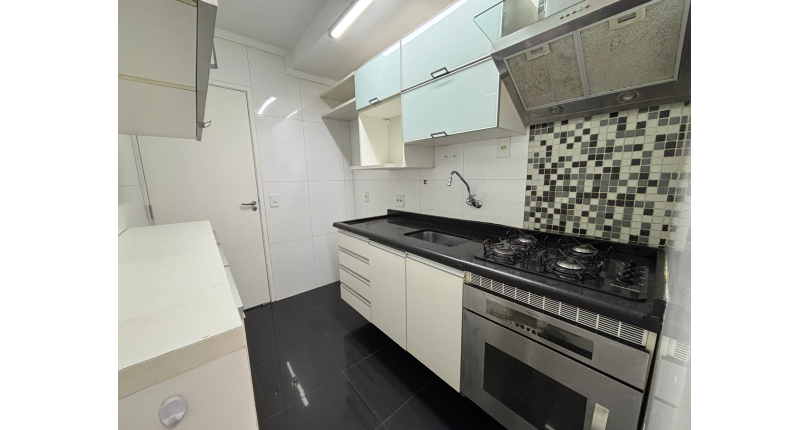 Belíssimo Apartamento à venda no Bairro do Parque São Domingos na Avenida do Anastácio 2409