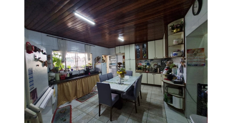 Casa à venda no Bairro do Jardim Santo Elias na Rua Pedro de Lucena Pereira