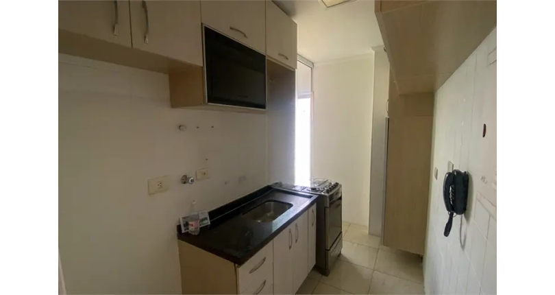  Apartamento à venda no Bairro do Jardim Regina na Avenida Agenor Couto de Magalhães 222