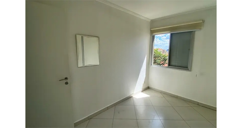 Apartamento à venda no Bairro do Jardim Regina na Avenida Agenor Couto de Magalhães 222