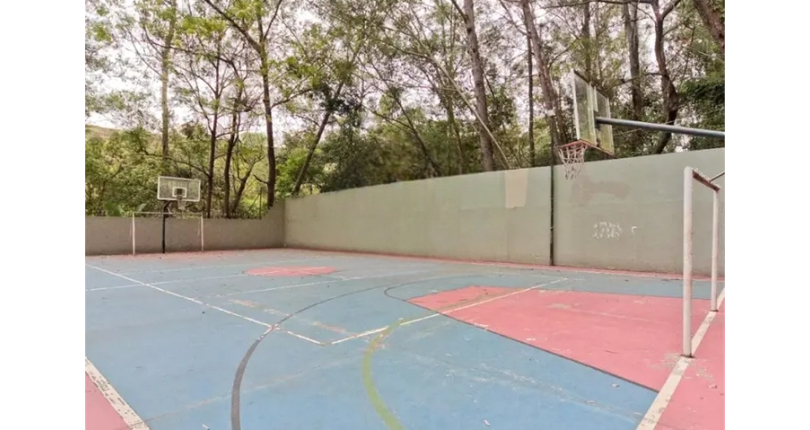  Apartamento à venda no Bairro do Jardim Regina na Avenida Agenor Couto de Magalhães 222