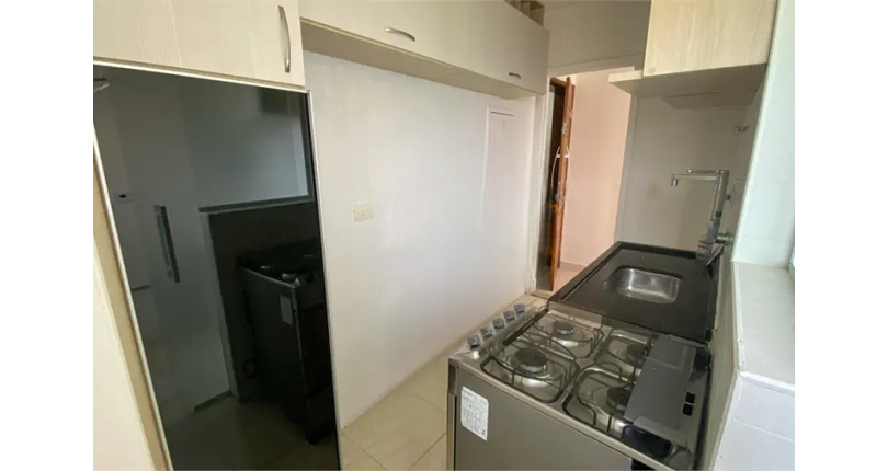  Apartamento à venda no Bairro do Jardim Regina na Avenida Agenor Couto de Magalhães 222