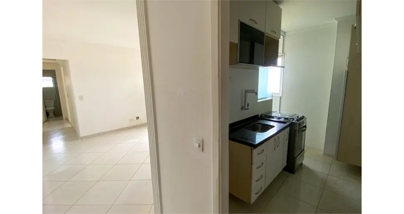  Apartamento à venda no Bairro do Jardim Regina na Avenida Agenor Couto de Magalhães 222