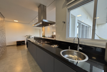 Bela Casa à venda no Loteamento Itatiba Country Club na Rua José Consoline