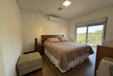 Bela Casa à venda no Loteamento Itatiba Country Club na Rua José Consoline