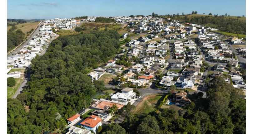 Bela Casa à venda no Loteamento Itatiba Country Club na Rua José Consoline