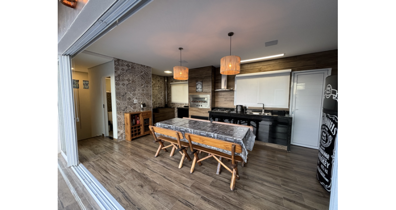 Bela Casa à venda no Loteamento Itatiba Country Club na Rua José Consoline