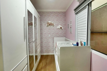 Bela Casa assobradada à venda no Bairro do Parque São Domingos na Rua Professora Altina Maynardi de Araújo, 