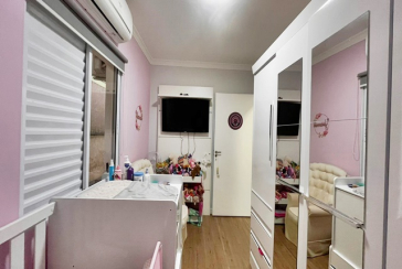 Bela Casa assobradada à venda no Bairro do Parque São Domingos na Rua Professora Altina Maynardi de Araújo, 