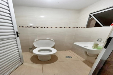 Bela Casa assobradada à venda no Bairro do Parque São Domingos na Rua Professora Altina Maynardi de Araújo, 