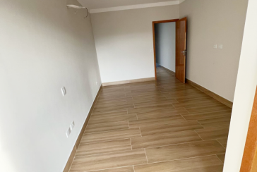 Belíssimo Sobrado novo à venda no Bairro do Parque Maria Domitila na Rua Domingos de Magalhães 82,