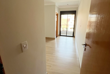 Belíssimo Sobrado novo à venda no Bairro do Parque Maria Domitila na Rua Domingos de Magalhães 82,