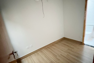 Belíssimo Sobrado novo à venda no Bairro do Parque Maria Domitila na Rua Domingos de Magalhães 82,