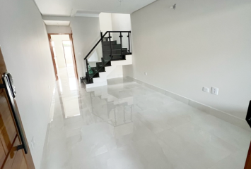 Belíssimo Sobrado novo à venda no Bairro do Parque Maria Domitila na Rua Domingos de Magalhães 80